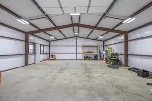 161 Chester Rd, Springtown, TX 76082 - Photo 33