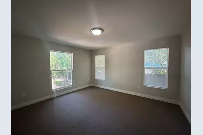 111 S Wood Street, Ferris, TX 75125 - Photo 5