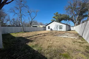924 E Titus St, Mexia, TX 76667 - Photo 27