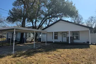 924 E Titus St, Mexia, TX 76667 - Photo 1