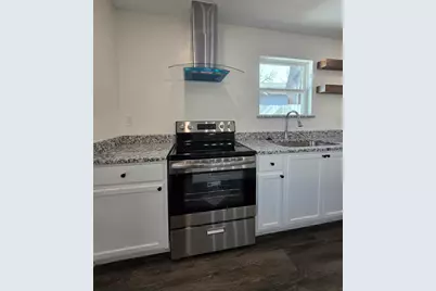 924 E Titus Street, Mexia, TX 76667 - Photo 7