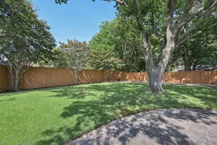 6625 Rolling Vista Dr, Dallas, TX 75248 - Photo 39