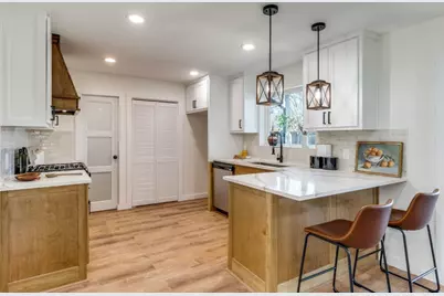 3121 Damascus Way, Farmers Branch, TX 75234 - Photo 11