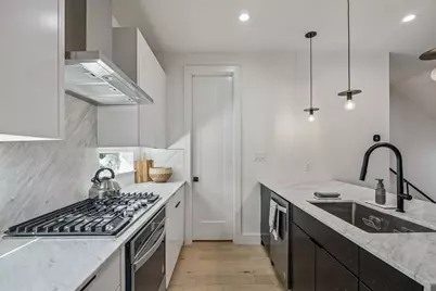 1147 N Madison Avenue #107, Dallas, TX 75208 - Photo 7