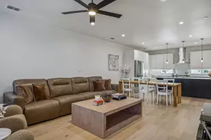 1147 N Madison Ave, Dallas, TX 75208 - Photo 11