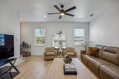 1147 N Madison Avenue #107, Dallas, TX 75208 - Photo 13