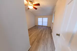 836 Dent St, Garland, TX 75040 - Photo 9