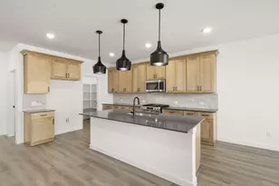 657 Tyronza Dr, Justin, TX 76247 - Photo 3