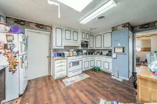 3816 Springbranch Dr, Benbrook, TX 76116 - Photo 7