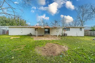 3816 Springbranch Dr, Benbrook, TX 76116 - Photo 25