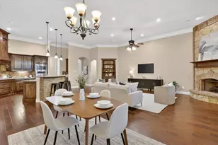 6505 Stone Creek Dr, North Richland Hills, TX 76182 - Photo 17