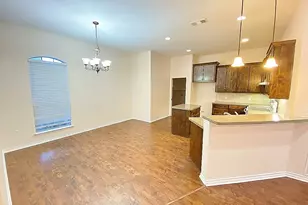 132 Hedgerow Ln, Lewisville, TX 75057 - Photo 5