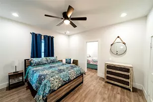 1415 N Houston St, Fort Worth, TX 76164 - Photo 11