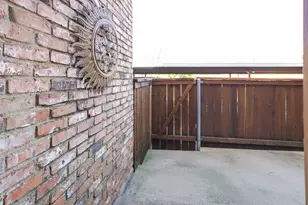 12921 Abrams Rd, Dallas, TX 75243 - Photo 17