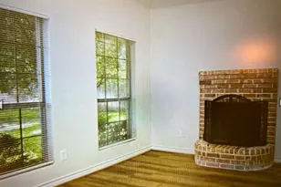 322 W Anderson St, Weatherford, TX 76086 - Photo 3