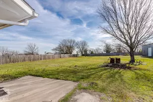 2225 S Bridgefarmer Rd, Lowry Crossing, TX 75069 - Photo 17