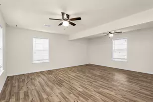 2225 S Bridgefarmer Rd, Lowry Crossing, TX 75069 - Photo 17