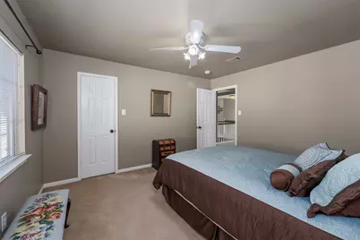 8525 Castle Creek Road, North Richland Hills, TX 76182 - Photo 21