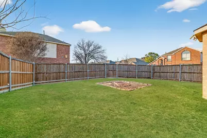 800 Kathryn Drive, Lewisville, TX 75067 - Photo 23