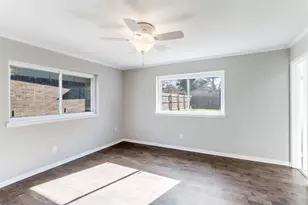 11236 Quail Run St, Dallas, TX 75238 - Photo 17