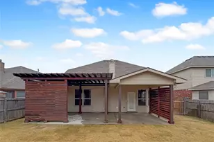 8925 Brook Hill Ln, Fort Worth, TX 76244 - Photo 5