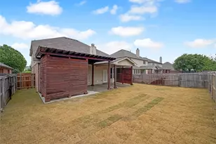 8925 Brook Hill Ln, Fort Worth, TX 76244 - Photo 7