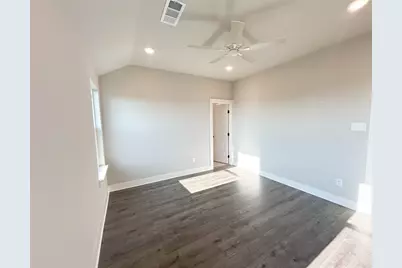 913 Cooksey Court, Grandview, TX 76050 - Photo 11