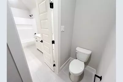 913 Cooksey Court, Grandview, TX 76050 - Photo 13