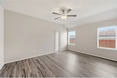 528 Bretts Way, Burleson, TX 76028 - Photo 15