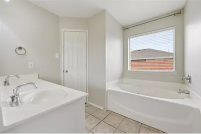 528 Bretts Way, Burleson, TX 76028 - Photo 17