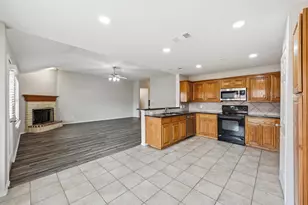 528 Bretts Way, Burleson, TX 76028 - Photo 13