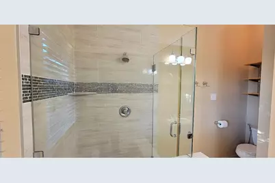 9807 Sunrise Court, Irving, TX 75063 - Photo 17