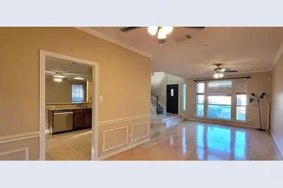 9807 Sunrise Court, Irving, TX 75063 - Photo 5