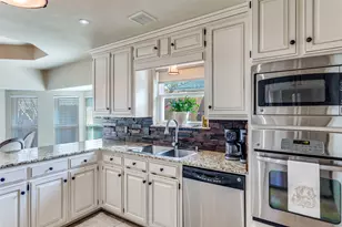 6921 Brookvale Rd, Fort Worth, TX 76132 - Photo 9