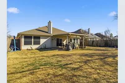 6410 St Alban Court, Arlington, TX 76001 - Photo 37