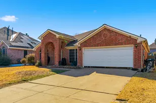 6410 St Alban Ct, Arlington, TX 76001 - Photo 3