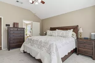 6410 St Alban Ct, Arlington, TX 76001 - Photo 21