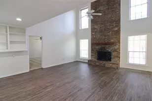 313 Woodhaven Dr, DeSoto, TX 75115 - Photo 3