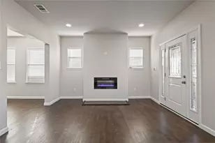 820 W College St, Sherman, TX 75092 - Photo 5