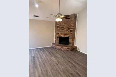 201 Valley Spring Drive, Arlington, TX 76018 - Photo 5