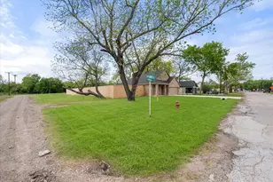 101 N Goodman Ave, Kerens, TX 75144 - Photo 37