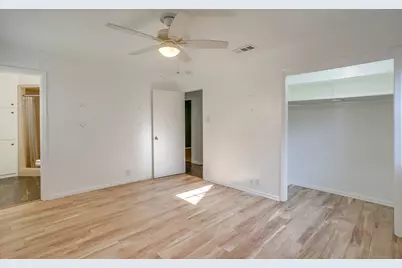 1911 Joslin Street, Cleburne, TX 76033 - Photo 13