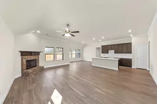 120 E Southbrook Dr, Glenn Heights, TX 75154 - Photo 3