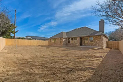 120 E Southbrook Drive, Glenn Heights, TX 75154 - Photo 17