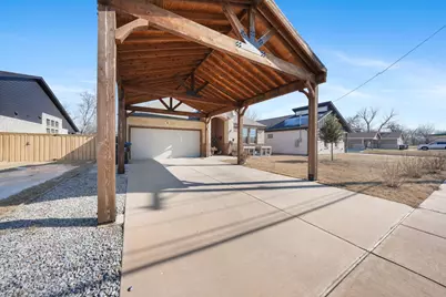 2219 College Street, Greenville, TX 75401 - Photo 3