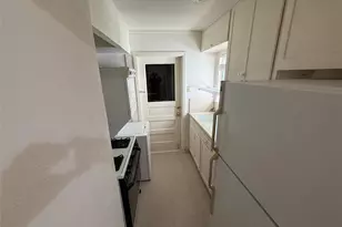 3623 Mt Everest St, Dallas, TX 75211 - Photo 7