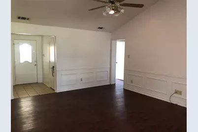 2003 Glenn Lane, Glenn Heights, TX 75154 - Photo 7