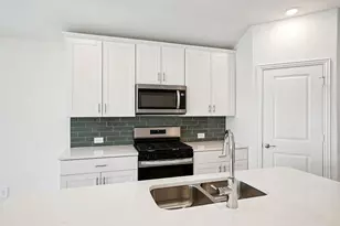 704 Edgehurst Dr, McKinney, TX 75071 - Photo 5