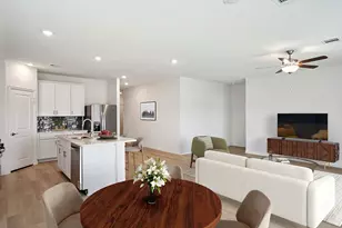 704 Edgehurst Dr, McKinney, TX 75071 - Photo 7