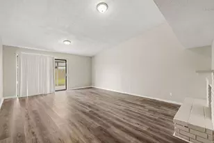 4010 Mayflower Dr, Garland, TX 75043 - Photo 5